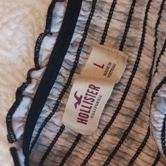 Hollister Smocked Crop Top Blouse Black & White Short Sleeve Jrs L - Picture 6 of 9